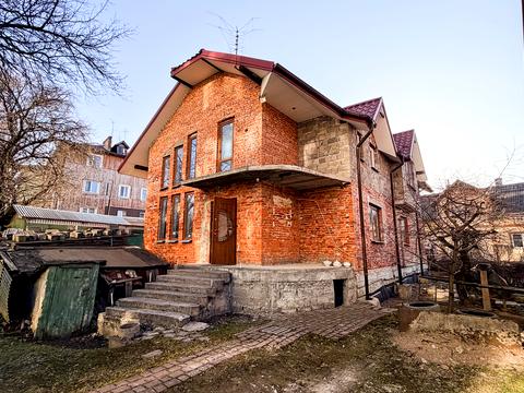 дом по адресу Степана Бандери ул.