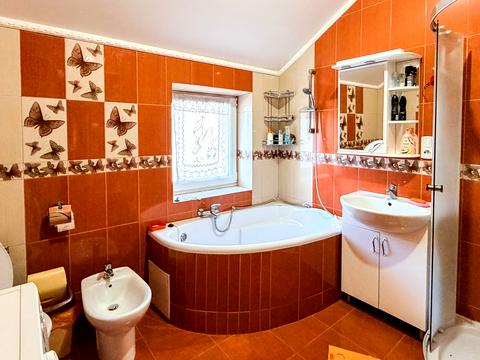 дом по адресу Степана Бандери ул.