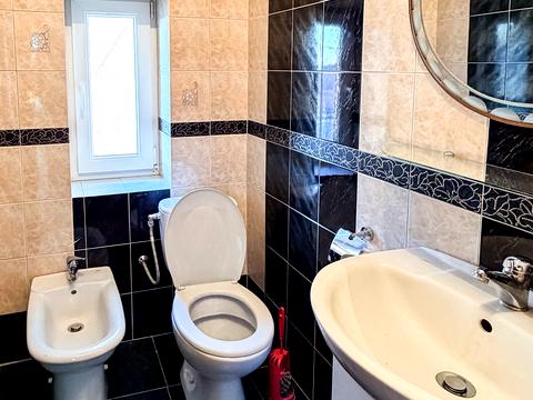 дом по адресу Степана Бандери ул.