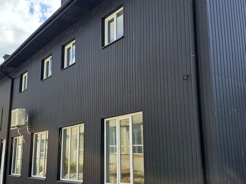 комерційна за адресою Джохара Дудаєва вул., 10