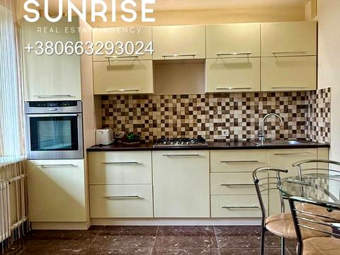 квартира за адресою Марка Кропивницького вул. (Потьомкінська), 127