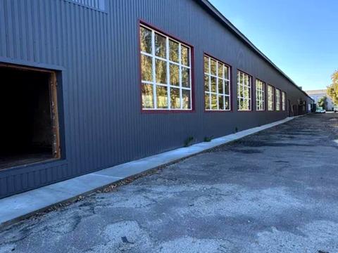 комерційна за адресою Січових Стрільців вул. (Щолківська), 1