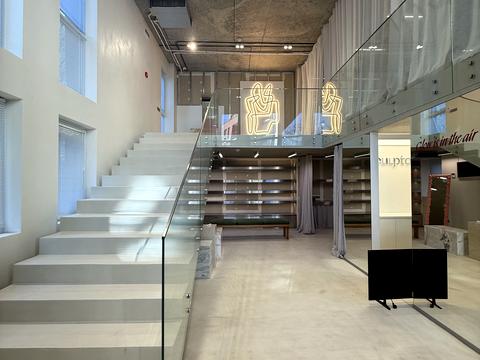 комерційна за адресою Братів Міхновських вул. (Московська), 32В