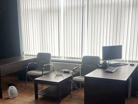 комерційна за адресою Української Перемоги вул. (Академіка Сахарова), 34