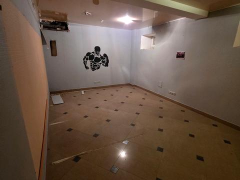 комерційна за адресою Почайнинська вул., 35