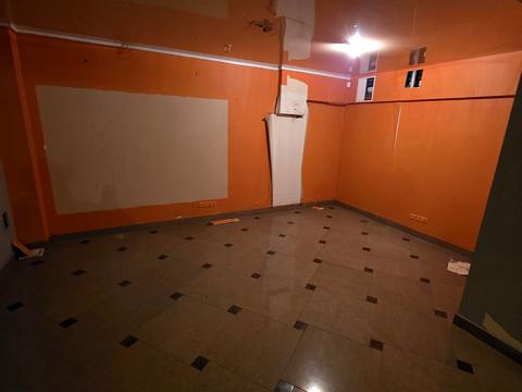 комерційна за адресою Почайнинська вул., 35