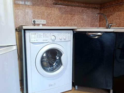 квартира за адресою Добровольців пров., 2