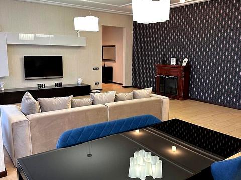 квартира по адресу Академика Ляпунова ул., 16