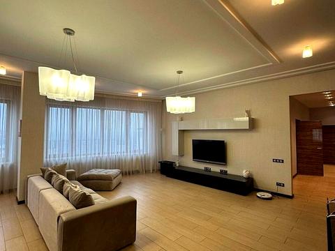 квартира по адресу Академика Ляпунова ул., 16