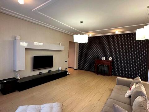 квартира по адресу Академика Ляпунова ул., 16