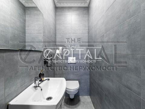 комерційна за адресою Жилянська вул., 68