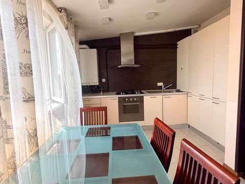 квартира за адресою Паркова вул., 22б