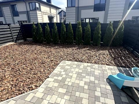 будинок за адресою Світанкова вул.