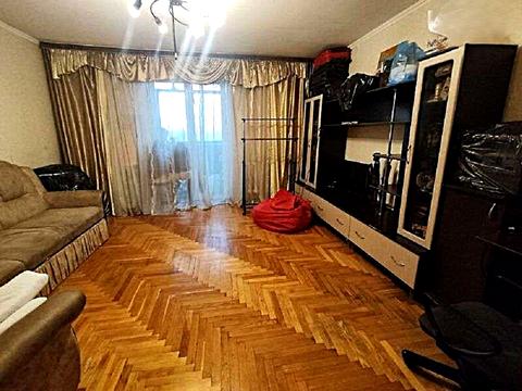 квартира за адресою Братиславська вул., 13