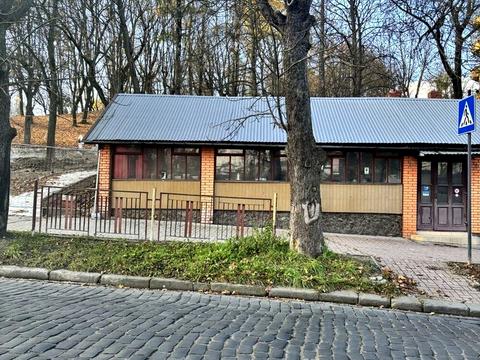 комерційна за адресою Клепарівська вул., 15