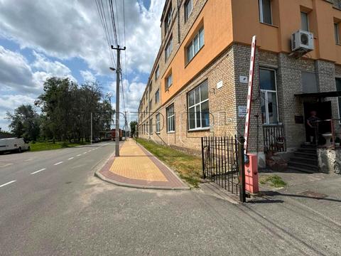 комерційна за адресою Чорних Запорожців вул. (Горького), 8