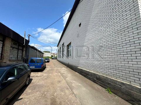 комерційна за адресою Чорних Запорожців вул. (Горького), 8