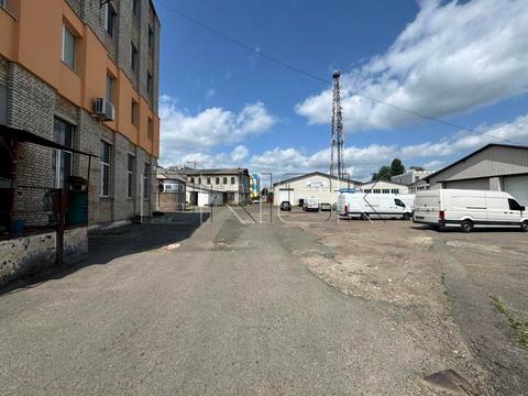 комерційна за адресою Чорних Запорожців вул. (Горького), 8