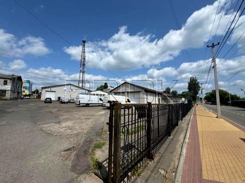 комерційна за адресою Чорних Запорожців вул. (Горького), 8