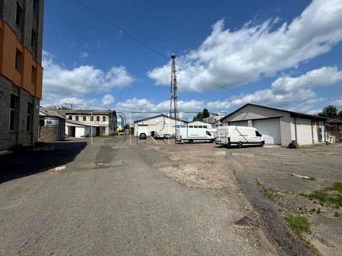 комерційна за адресою Чорних Запорожців вул. (Горького), 8