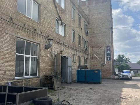 комерційна за адресою Чорних Запорожців вул. (Горького), 8