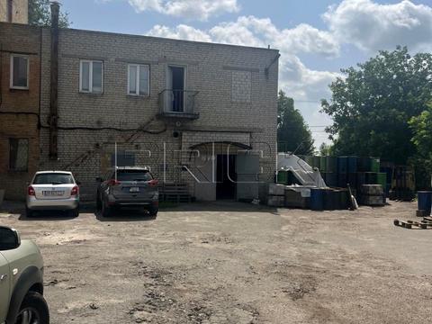 комерційна за адресою Чорних Запорожців вул. (Горького), 8