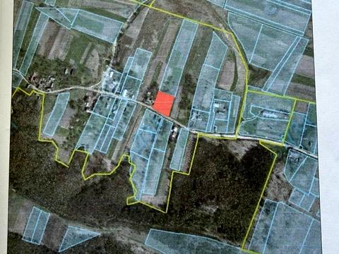 ділянка за адресою с. Середній Горб, 