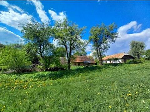 ділянка за адресою с. Середній Горб, 