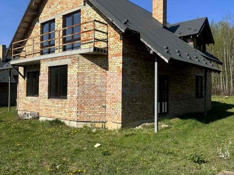 будинок за адресою с. Угринів, Калинова, 10