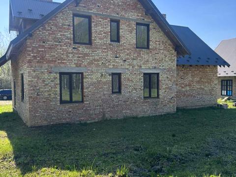 будинок за адресою с. Угринів, Калинова, 10