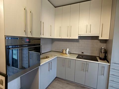 квартира по адресу Степана Бандери ул., 40/2Б