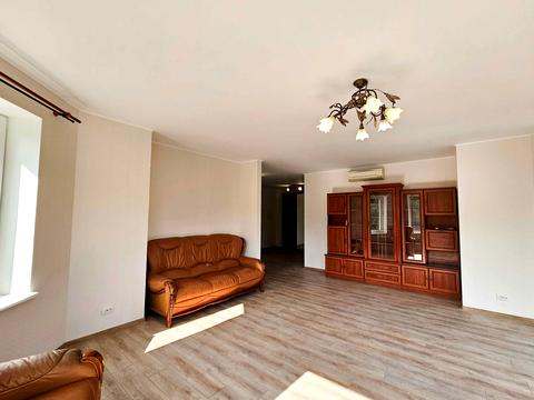 квартира за адресою Пріорська вул. (Полупанова), 10