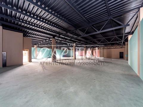 комерційна за адресою Грушевського вул., 12