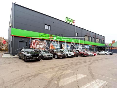 комерційна за адресою Грушевського вул., 12