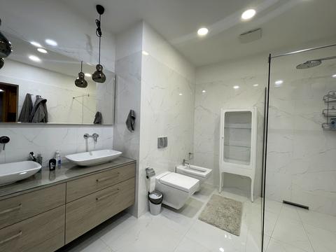 квартира за адресою Андрія Верхогляда вул. (Михайла Драгомирова), 20