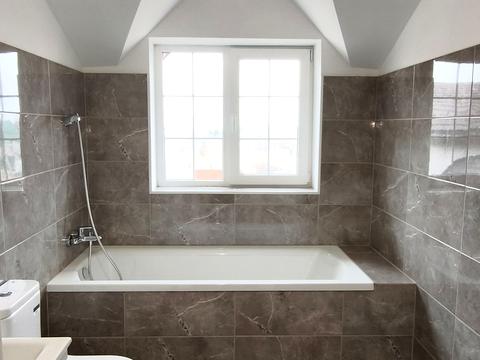 дом по адресу с. Лютеж, Петрова