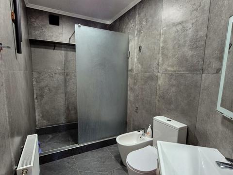 будинок за адресою смт. Олександрівка, Озерна