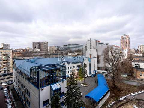 коммерческая по адресу Кловский спуск, 7