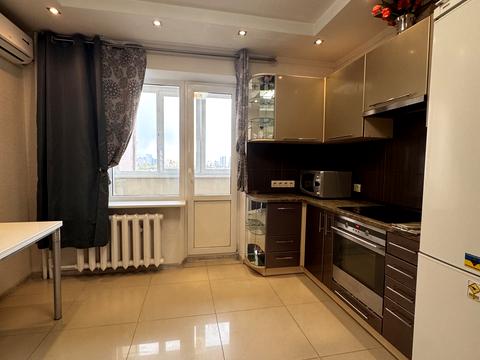 квартира за адресою Олени Пчілки вул., 4