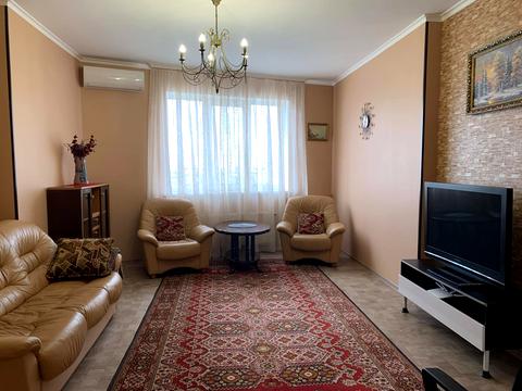 квартира по адресу Героев Полка "Азов ул. (Малиновского маршала), 8