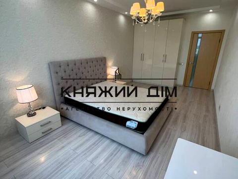 квартира за адресою Драгоманова вул., 40-Е