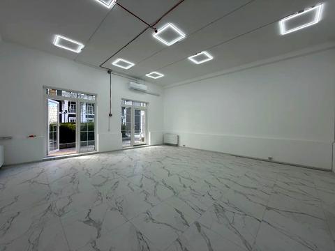 комерційна за адресою Михайла Максимовича вул. (Онуфрія Трутенка), 26-Д