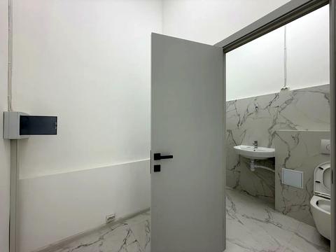 комерційна за адресою Михайла Максимовича вул. (Онуфрія Трутенка), 26-Д