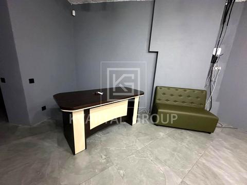 комерційна за адресою Університетська вул., (Будинок 1)