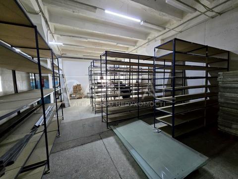 комерційна за адресою Івана Дзюби вул. (Сім'ї Сосніних), 3