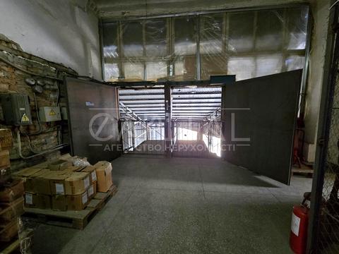 комерційна за адресою Івана Дзюби вул. (Сім'ї Сосніних), 3