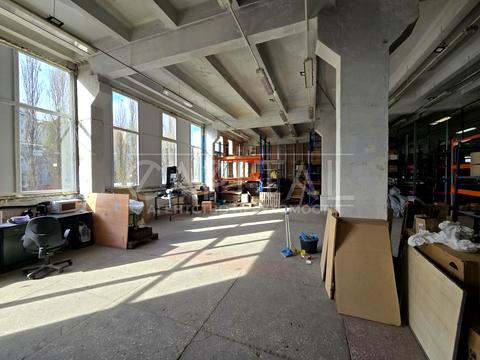 комерційна за адресою Івана Дзюби вул. (Сім'ї Сосніних), 3