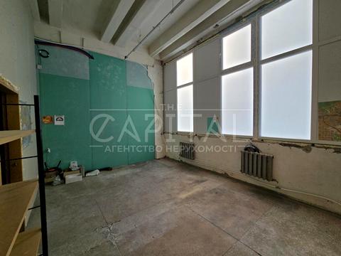 комерційна за адресою Івана Дзюби вул. (Сім'ї Сосніних), 3