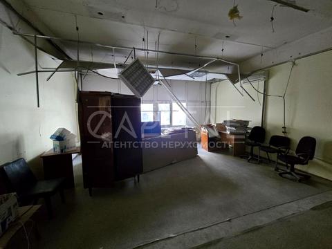 комерційна за адресою Івана Дзюби вул. (Сім'ї Сосніних), 3