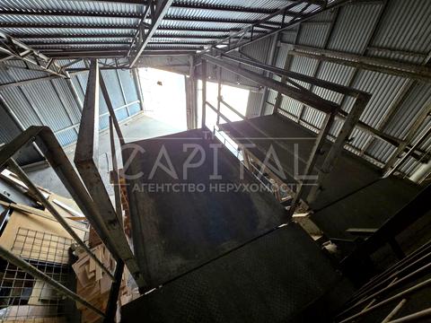 коммерческая по адресу Ивана Дзюбы ул. (Сімʼї Сосніних), 3